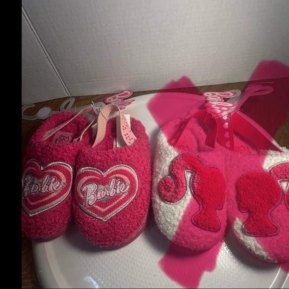 🆕Pink Barbie Slippers - Picture 1 of 11